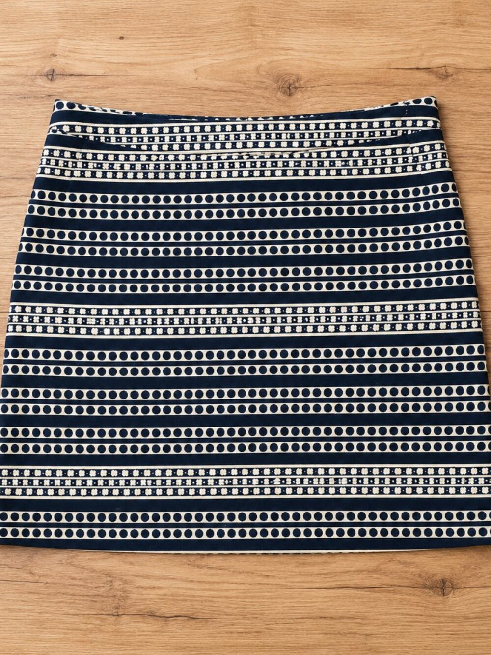 Tommy Hilfiger Black & White Dotted Skirt Size 10